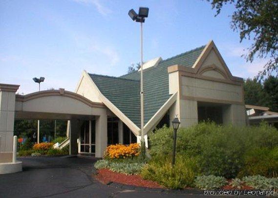 Rodeway Inn Greenfield Dış mekan fotoğraf