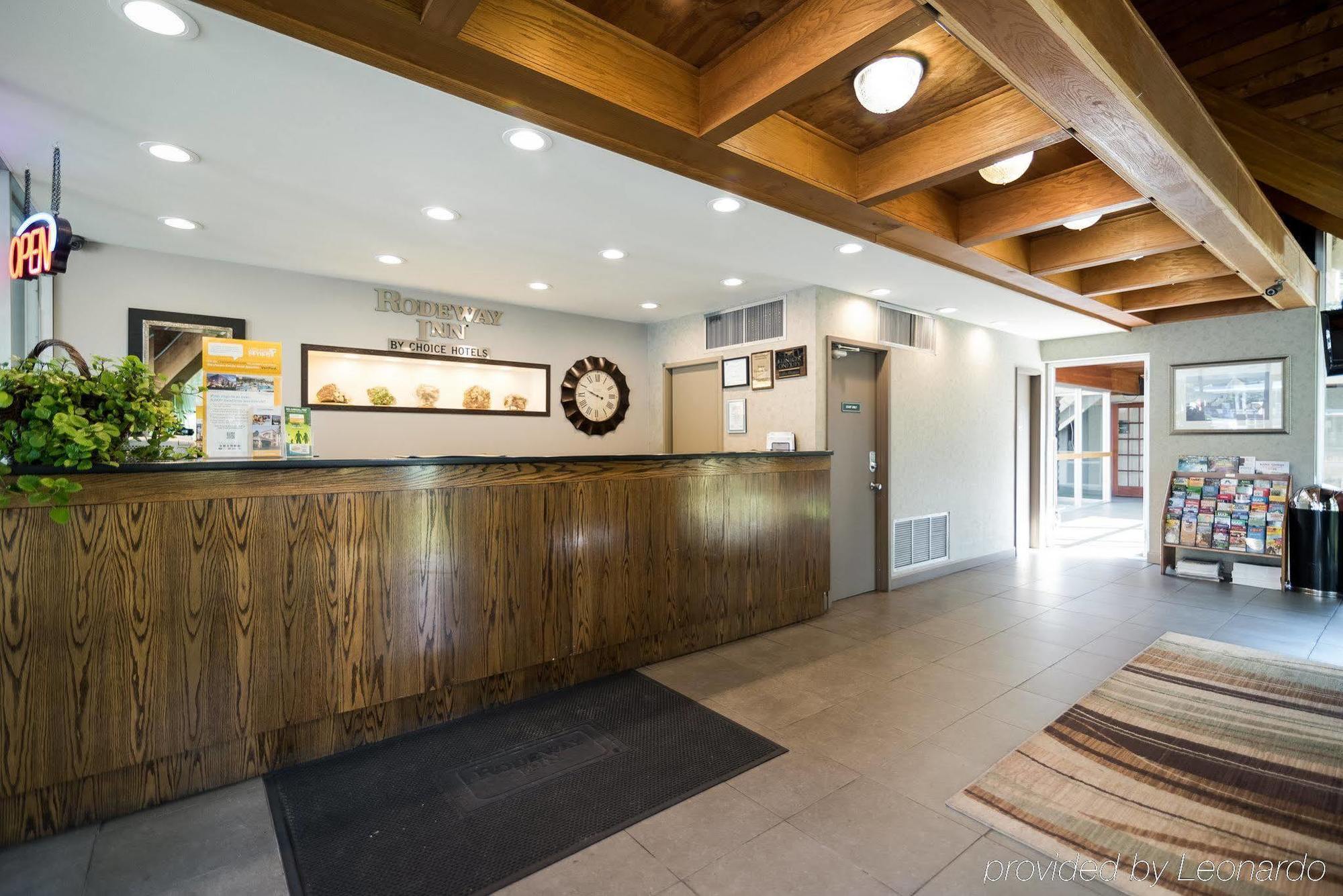 Rodeway Inn Greenfield Dış mekan fotoğraf