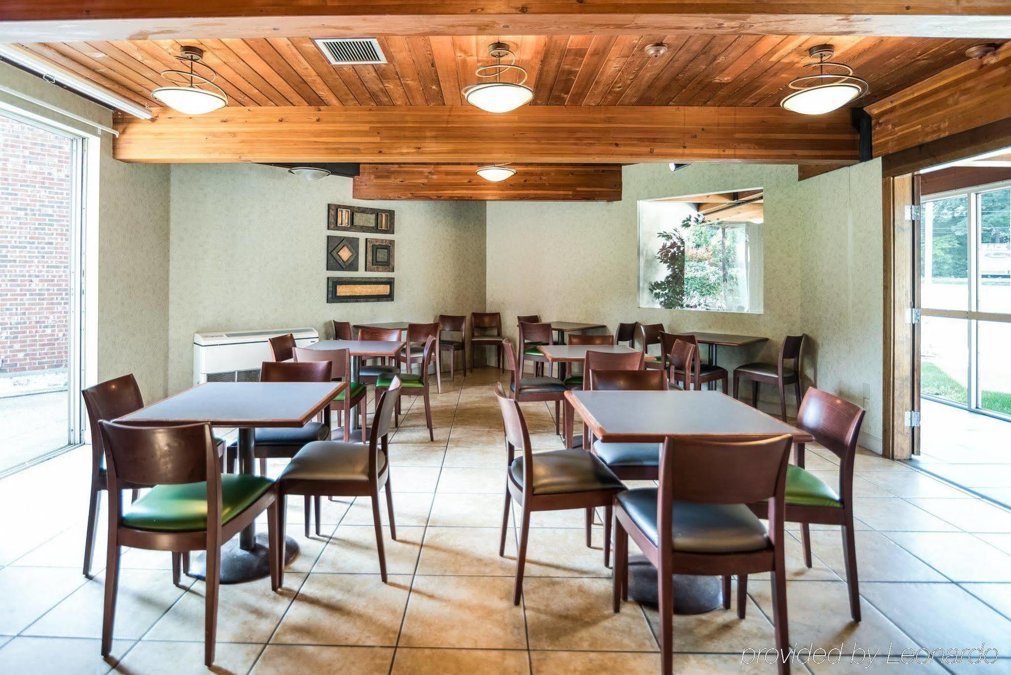 Rodeway Inn Greenfield Dış mekan fotoğraf