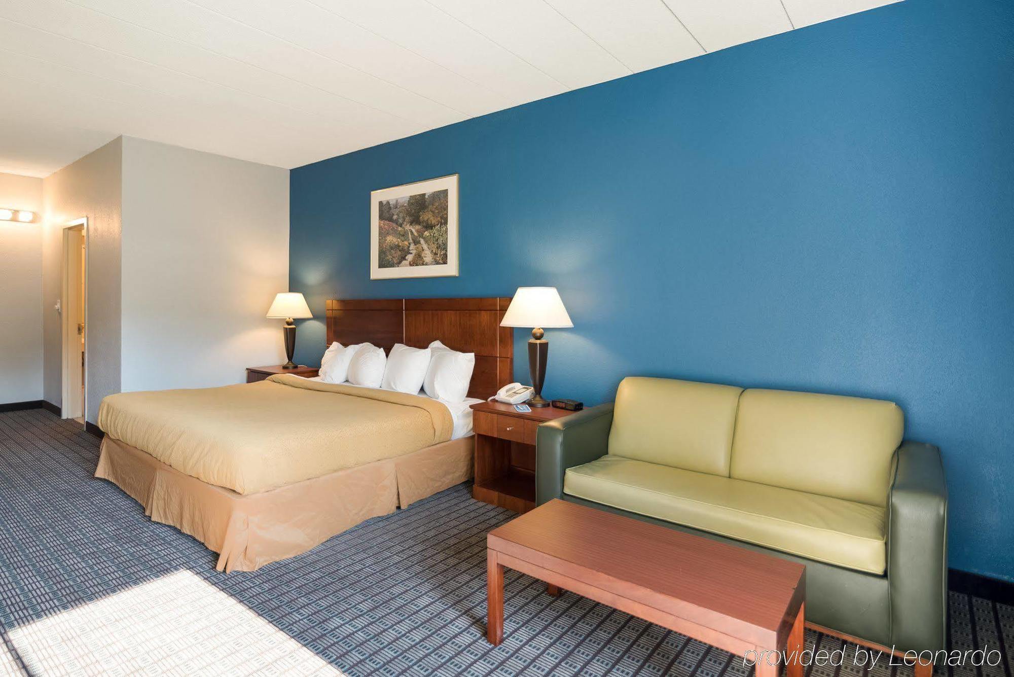 Rodeway Inn Greenfield Dış mekan fotoğraf