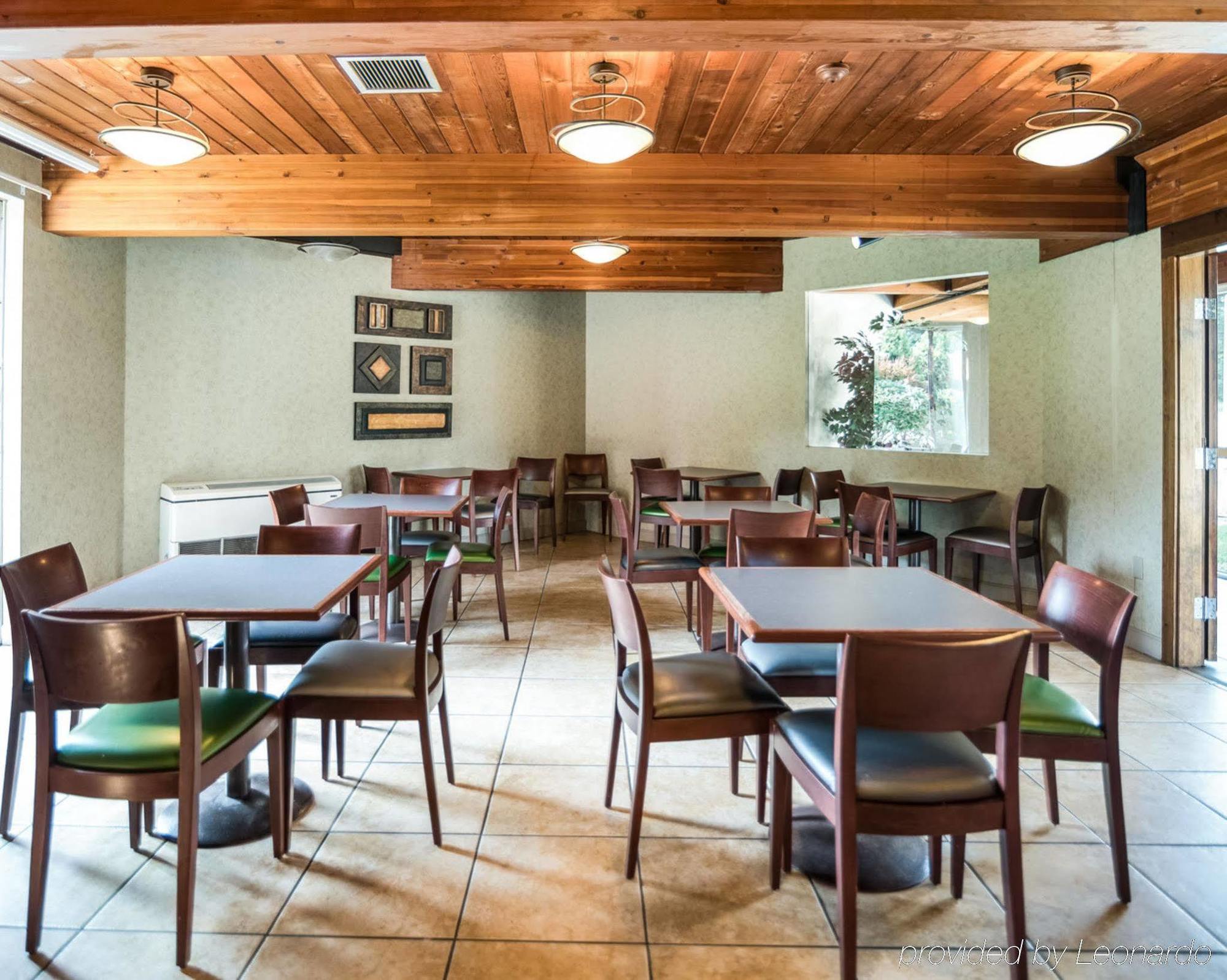 Rodeway Inn Greenfield Dış mekan fotoğraf